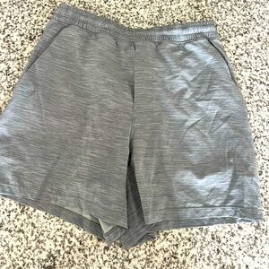 Lululemon pace breaker 5” shorts with liner